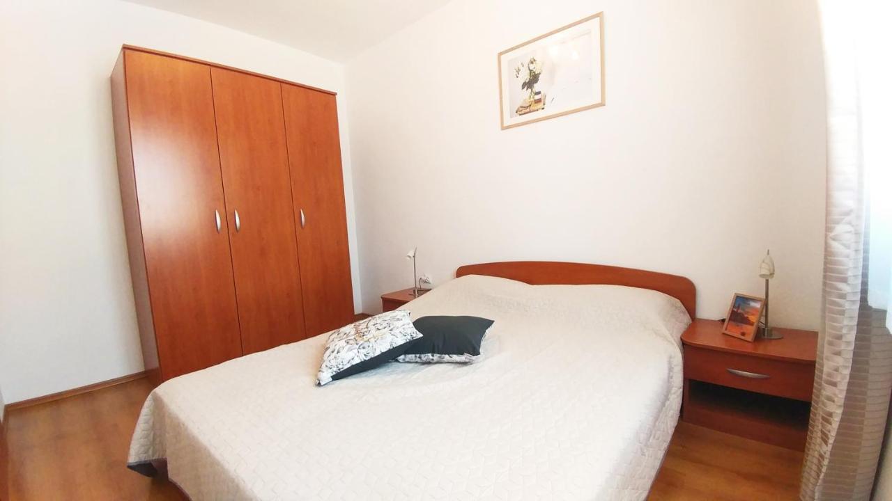 Apartment Matika, Terrace Apartment 10 Minutes Walk From Center روفينج المظهر الخارجي الصورة